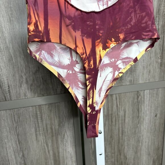 Urban Outfitters Out From Under Kaia Printed Bodysuit Size S - Picture 8 of 12